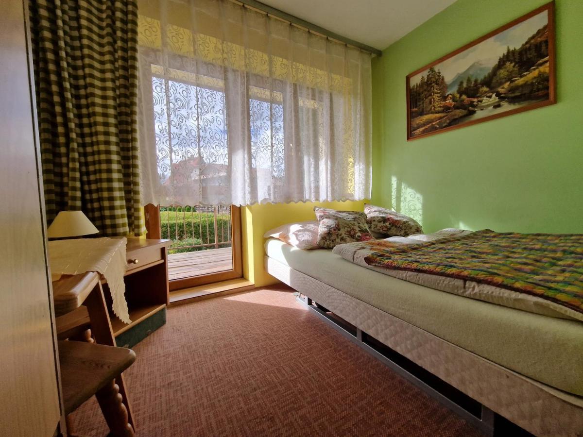 Pokoje Goscinne U Landy Poronin Exterior foto